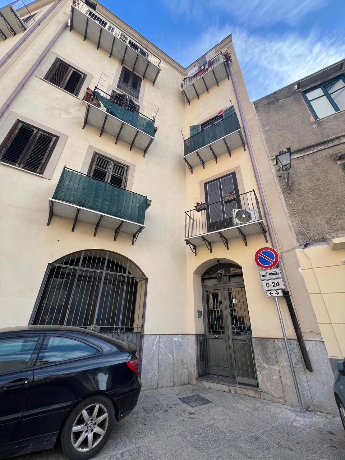Sant'Eligio Apartments & Rooms Palermo Exterior photo